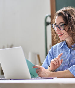 bigstock Young Business Woman Hr Manage 465880955