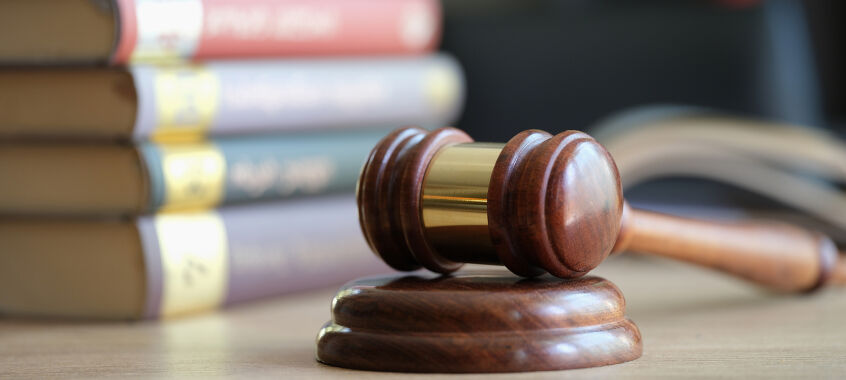 bigstock Services Of Lawyer And Decisio 461313643 (1)