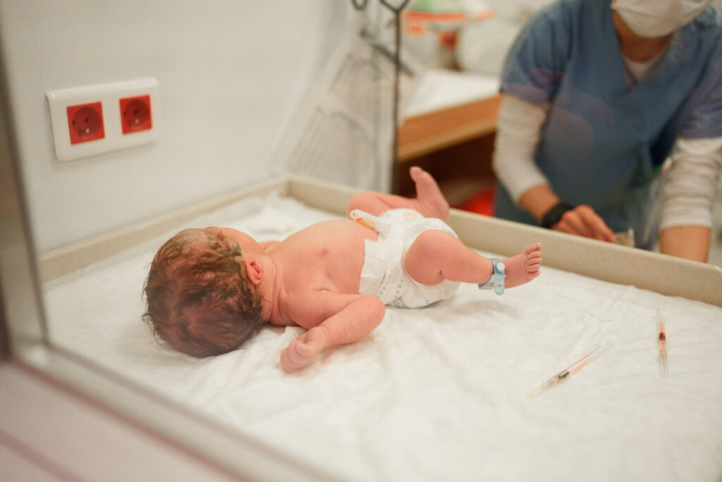 Neonatal meningitis in bed at hospital